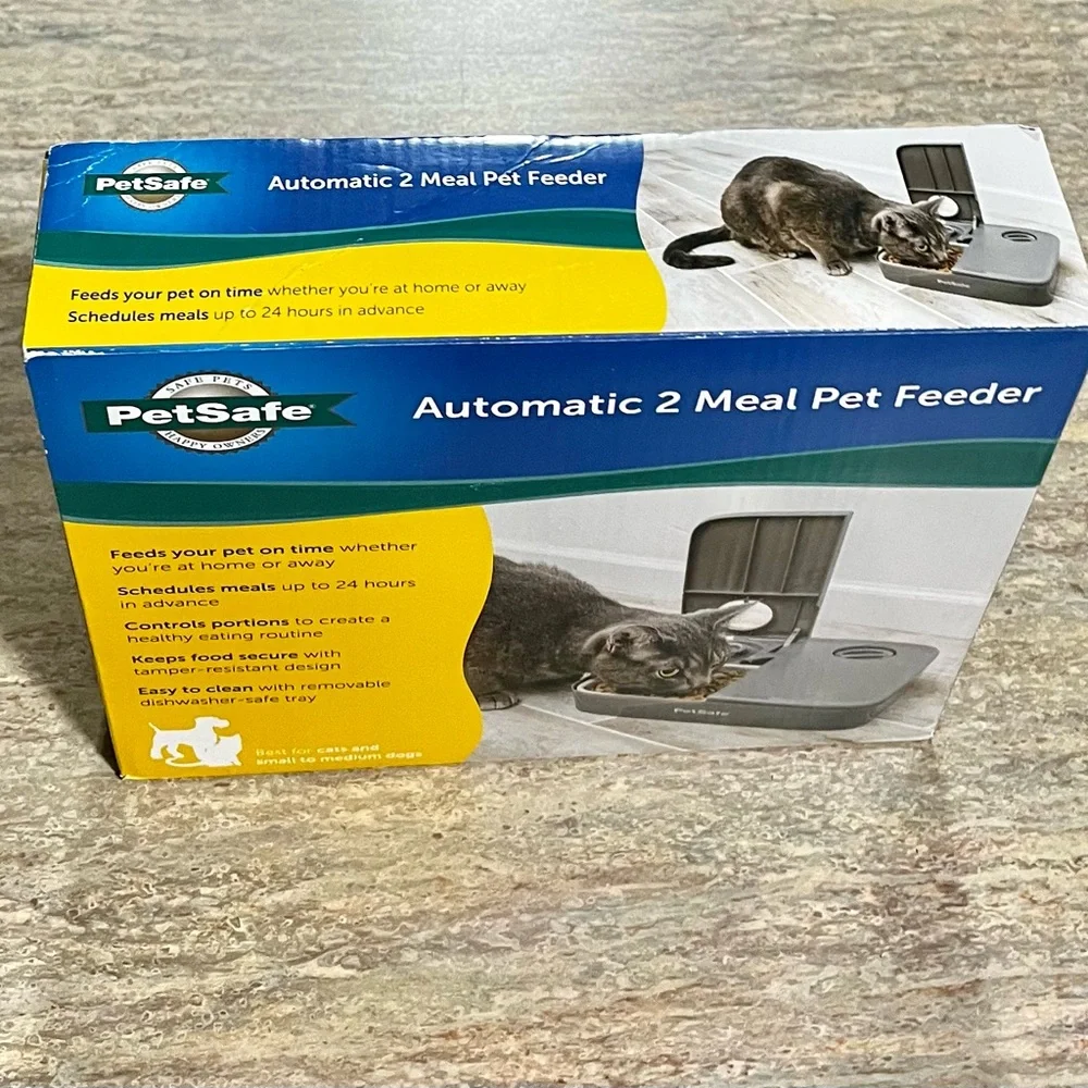 NIB Petsafe Automatic 2 meal pet feeder
